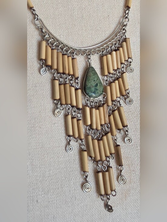 None Jewelry - Peruvian Green Serpentine Semiprecious Stone Tribal Bamboo Fringe Necklace